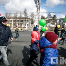 "Just a moment" - 800 children's demonstration