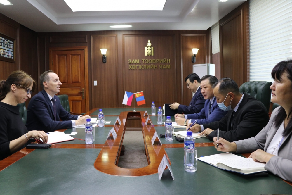 Minister Khaltar Luvsan meets with Czech Ambassador Mr.Jiří Brodský