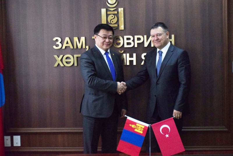 Minister D.Ganbat meets with H.E. Mr. Ahmet Yazal, Ambassador of the Republic of Turkey to Mongolia